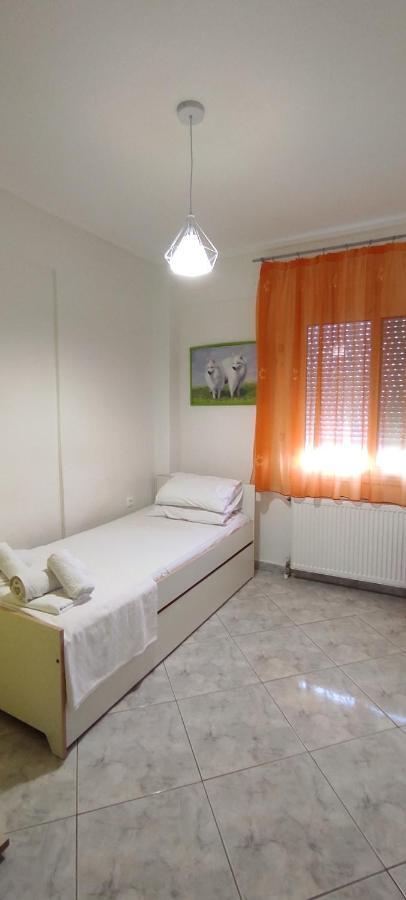 Dimar1 Seaside Apartment Paralia Dionisiou Eksteriør billede