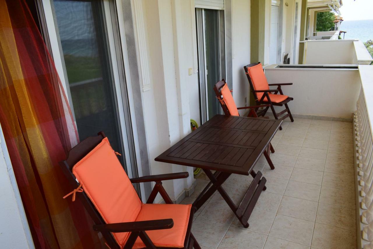 Dimar1 Seaside Apartment Paralia Dionisiou Eksteriør billede