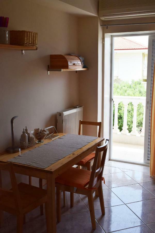 Dimar1 Seaside Apartment Paralia Dionisiou Eksteriør billede
