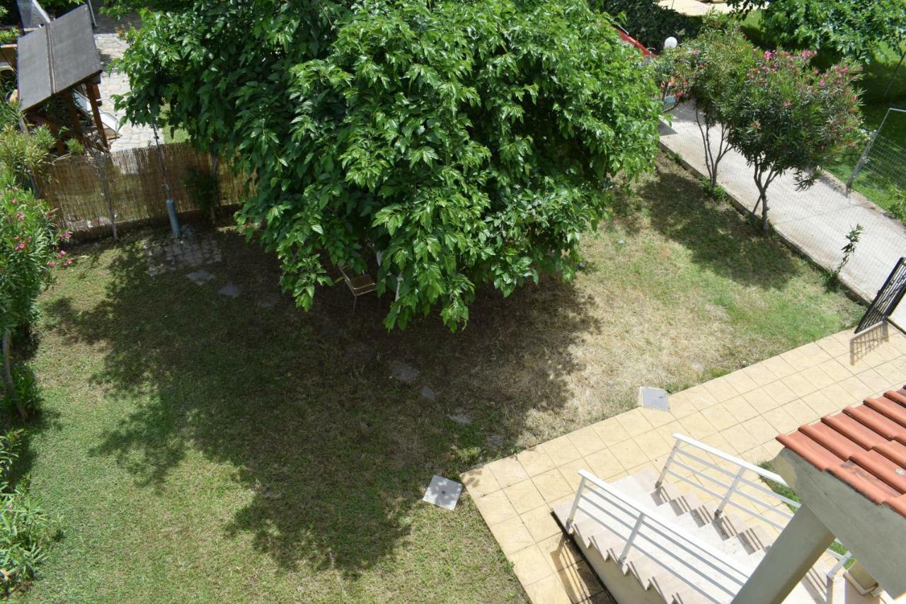 Dimar1 Seaside Apartment Paralia Dionisiou Eksteriør billede