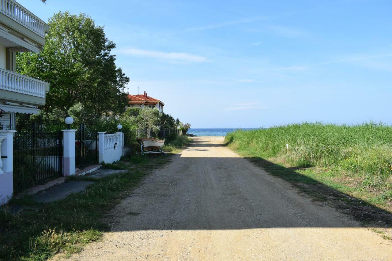 Dimar1 Seaside Apartment Paralia Dionisiou Eksteriør billede