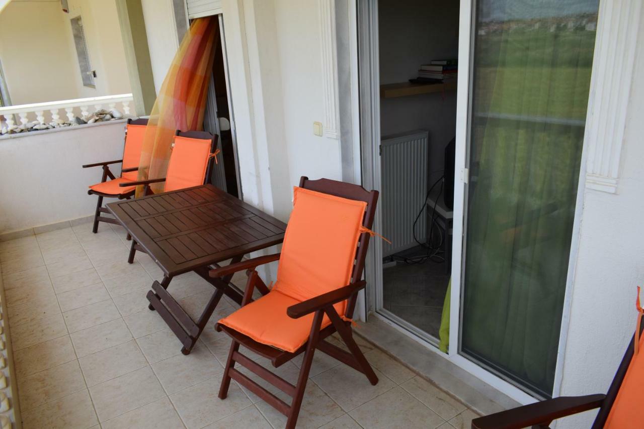 Dimar1 Seaside Apartment Paralia Dionisiou Eksteriør billede